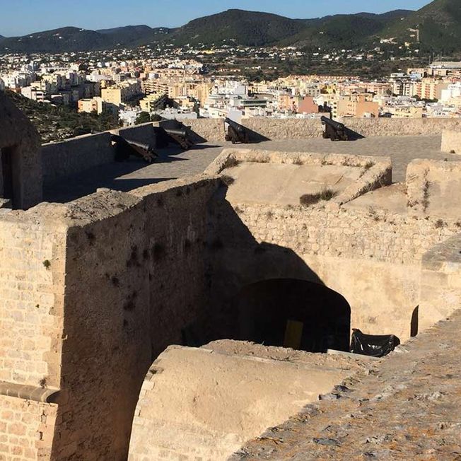 CONSERVACIÓN Y MTTO. DE LAS MURALLAS DE IBIZA