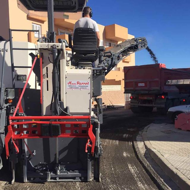 Hermanos Parrot S.A. asfalto y reparación de vías 11